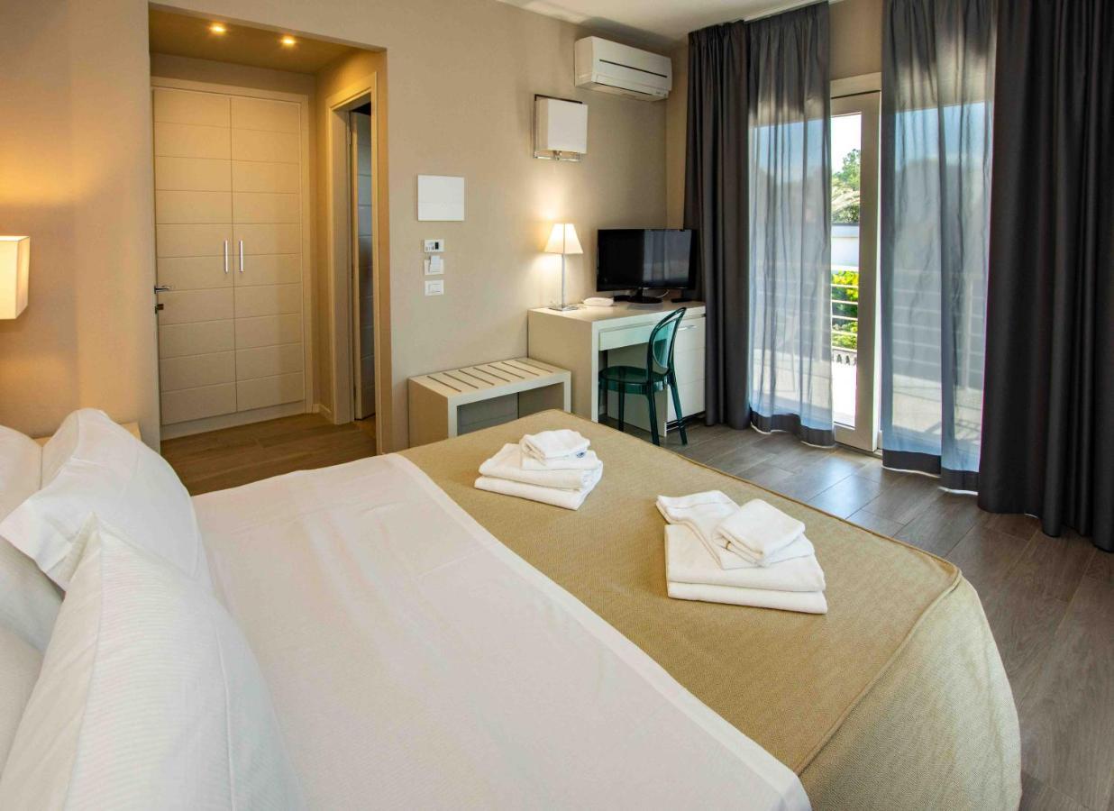 Hotel Boutique Carolina مارينا دي كاستانييتو كاردوتشي المظهر الخارجي الصورة