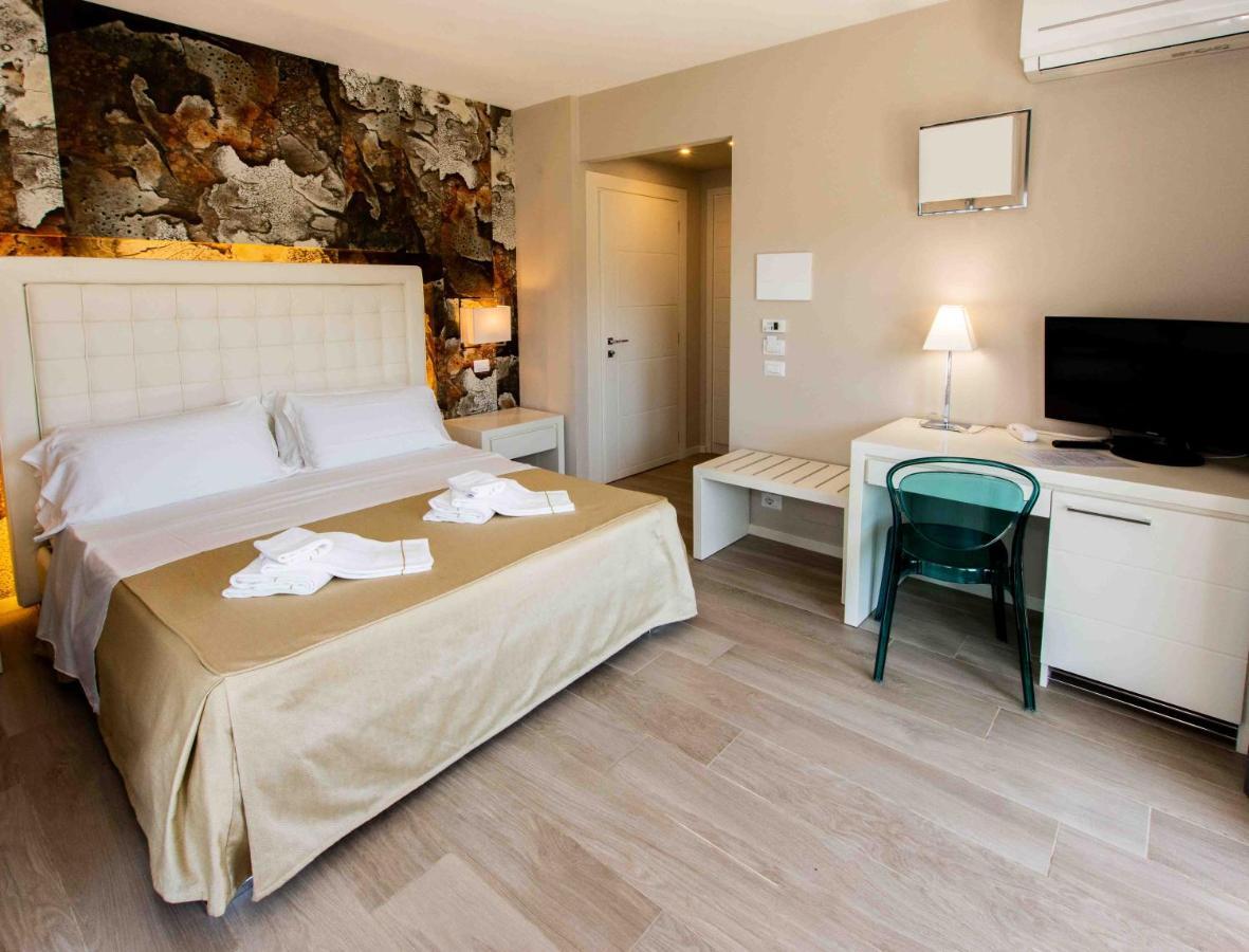 Hotel Boutique Carolina مارينا دي كاستانييتو كاردوتشي المظهر الخارجي الصورة